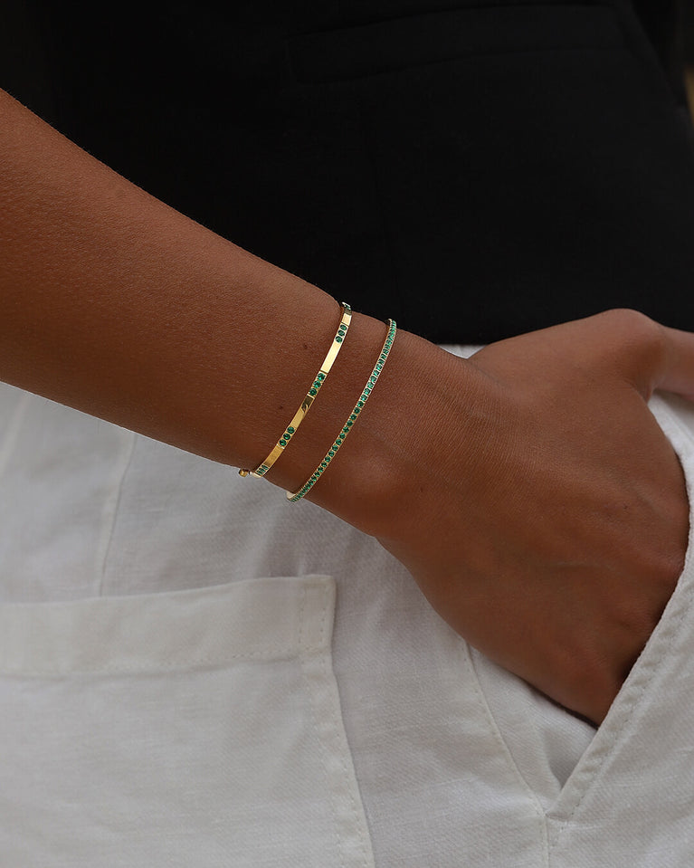 A Bangle in Rhodium-plated 316L stainless steel from Waldor & Co. One size. The model is Dulcet Bangle Polished.